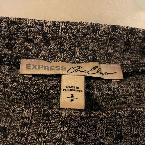 Express One Eleven marked mock neck fitted sweater • size small - Picture 8 of 8